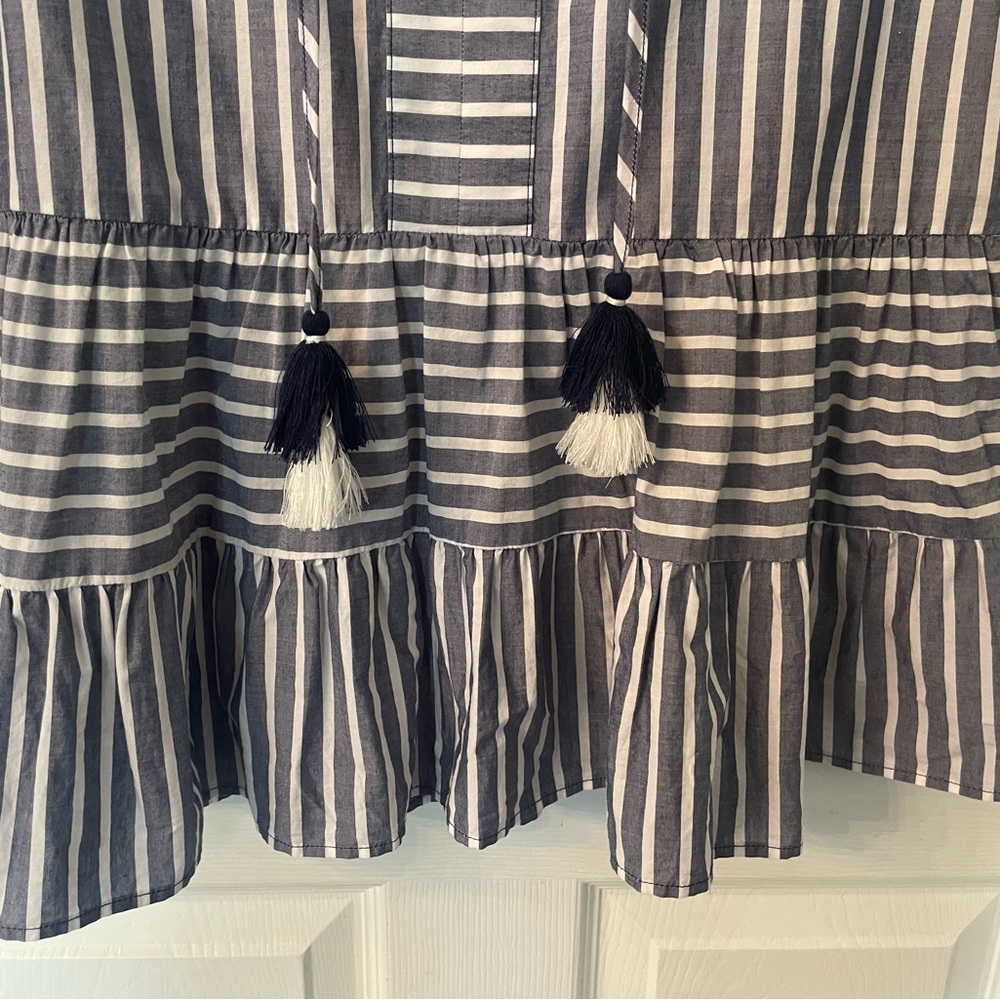 Vineyard Vines Women’s Sz Medium striped tiered layered top NWOT - Picture 6 of 6
